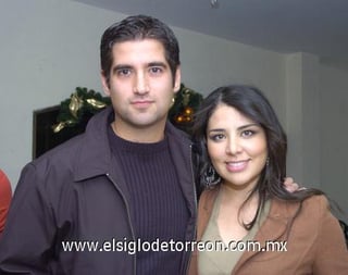 19122006
Pedro Gutiérrez y Jocelyn Pérez.