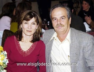 17122006 
Cristina Allegre de Algara y José Ramón Algara.