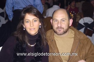 17122006 
Ivete Collier de Mafud y Gerardo Mafud Kaim.