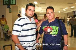 19062009 Ricardo Faudoa y José Ángel Ramos se fueron con destino a Miami, Florida.