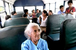 Cifras oficiales preliminares en ese país señalaron que 2 mil 256 personas fueron evacuadas, 2 mil quedaron damnificadas, 2 mil 295 están en albergues habilitados en centros escolares y hay 505 casas dañadas.