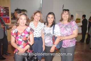 09032011  Gurrola, Diana de los Santos, Patricia Martínez, Juana Martínez y Viviana Palafox.