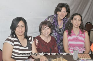 15032011  Cabello, Diana Morales, Cecy Cardiel y July Vázquez. 