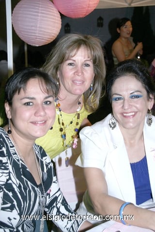 27032011  Ramos, Martha Ganem y Corina Godoy.