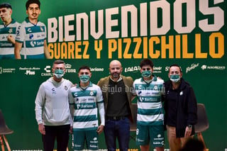 Presentación nuevow refuerzos club Santos Laguna Suarez y pizzichillo