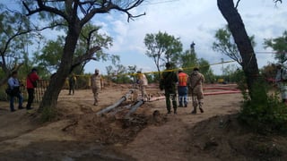 Autoridades de SINAPROC y SEDENA inspeccionan pozos en labores de rescate de mineros en Sabinas