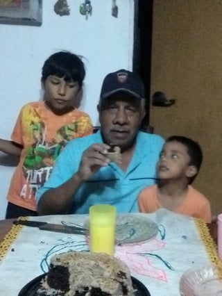 José, un abuelo muy consentidor.