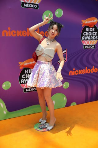 EUM20220827ESP06.JPG 
CIUDAD DE MÉXICO. Awards/Premios-Kids Choice.- 27 de agosto de 2022.  Aspectos de la alfombra roja de los Kids Choice Awards en la Ciudad de México. En la imagen la influencer y youtiber Chingu Amiga. Foto: Agencia EL UNIVERSAL/Germán Espinosa/EELG
