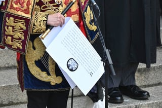 Carlos III es proclamado oficialmente nuevo rey en sucesión de Isabel II
