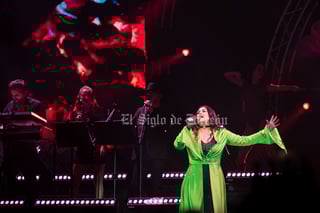 Yuridia y Torreón viven un tórrido romance Yuridia y Torreón viven un tórrido romance