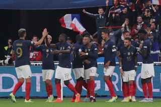 Francia vence a Austria gracias a su 'tridente' de 2018