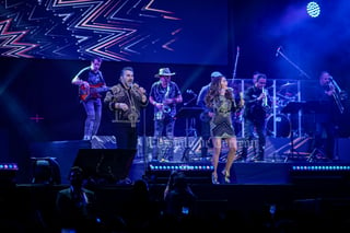 Concierto de Lucero y Mijares en el Coliseo