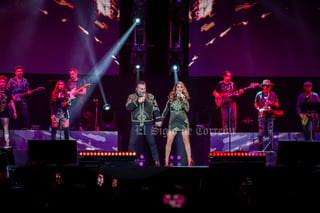 Concierto de Lucero y Mijares en el Coliseo