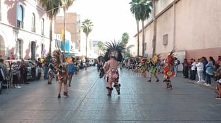 Ferrocarrileros peregrinan en Torreón celebrando su día