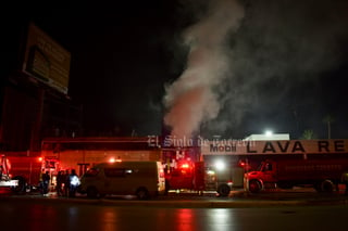Se incendia local de ropa en Torreón