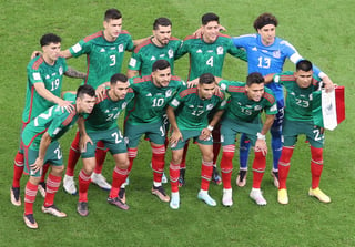 Lusail (Qatar), 30/11/2022.- Starting eleven of Mexico poses during the FIFA World Cup 2022 group C soccer match between Saudi Arabia and Mexico at Lusail Stadium in Lusail, Qatar, 30 November 2022. (Mundial de Fútbol, Arabia Saudita, Estados Unidos, Catar) EFE/EPA/Ali Haider
