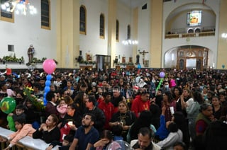 Celebran Misa de Gallo y Mañanitas a la Virgen de Guadalupe en Torreón