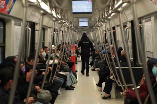 Tras 20 meses, reabre parcialmente la colapsada línea 12 del Metro de México