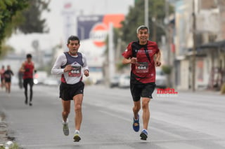 21K y 5K El Siglo de Torreón

21K y 5K El Siglo de Torreón 21K23SIGLO

Medio maratón 21K y 5K de El Siglo de Torreón

corredor, corredores, corredora, corredoras, running, runningirl El Siglo de Torreón, Torreón Coahuila, México

El Siglo de Torreón, Torreón, Coahuila, México, Atletismo