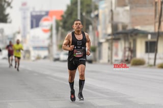 21K y 5K El Siglo de Torreón

21K y 5K El Siglo de Torreón 21K23SIGLO

Medio maratón 21K y 5K de El Siglo de Torreón

corredor, corredores, corredora, corredoras, running, runningirl El Siglo de Torreón, Torreón Coahuila, México

El Siglo de Torreón, Torreón, Coahuila, México, Atletismo