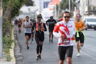 21K y 5K El Siglo de Torreón

21K y 5K El Siglo de Torreón 21K23SIGLO

Medio maratón 21K y 5K de El Siglo de Torreón

corredor, corredores, corredora, corredoras, running, runningirl El Siglo de Torreón, Torreón Coahuila, México

El Siglo de Torreón, Torreón, Coahuila, México, Atletismo