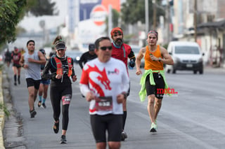 21K y 5K El Siglo de Torreón

21K y 5K El Siglo de Torreón 21K23SIGLO

Medio maratón 21K y 5K de El Siglo de Torreón

corredor, corredores, corredora, corredoras, running, runningirl El Siglo de Torreón, Torreón Coahuila, México

El Siglo de Torreón, Torreón, Coahuila, México, Atletismo