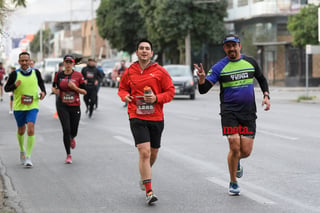 21K y 5K El Siglo de Torreón

21K y 5K El Siglo de Torreón 21K23SIGLO

Medio maratón 21K y 5K de El Siglo de Torreón

corredor, corredores, corredora, corredoras, running, runningirl El Siglo de Torreón, Torreón Coahuila, México

El Siglo de Torreón, Torreón, Coahuila, México, Atletismo