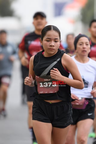 21K y 5K El Siglo de Torreón

21K y 5K El Siglo de Torreón 21K23SIGLO

Medio maratón 21K y 5K de El Siglo de Torreón

corredor, corredores, corredora, corredoras, running, runningirl El Siglo de Torreón, Torreón Coahuila, México

El Siglo de Torreón, Torreón, Coahuila, México, Atletismo