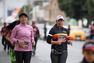 21K y 5K El Siglo de Torreón

21K y 5K El Siglo de Torreón 21K23SIGLO

Medio maratón 21K y 5K de El Siglo de Torreón

corredor, corredores, corredora, corredoras, running, runningirl El Siglo de Torreón, Torreón Coahuila, México

El Siglo de Torreón, Torreón, Coahuila, México, Atletismo