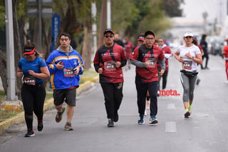 21K y 5K El Siglo de Torreón

21K y 5K El Siglo de Torreón 21K23SIGLO

Medio maratón 21K y 5K de El Siglo de Torreón

corredor, corredores, corredora, corredoras, running, runningirl El Siglo de Torreón, Torreón Coahuila, México

El Siglo de Torreón, Torreón, Coahuila, México, Atletismo