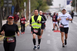 21K y 5K El Siglo de Torreón

21K y 5K El Siglo de Torreón 21K23SIGLO

Medio maratón 21K y 5K de El Siglo de Torreón

corredor, corredores, corredora, corredoras, running, runningirl El Siglo de Torreón, Torreón Coahuila, México

El Siglo de Torreón, Torreón, Coahuila, México, Atletismo