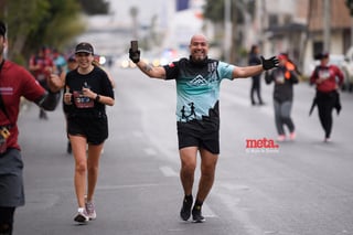 21K y 5K El Siglo de Torreón

21K y 5K El Siglo de Torreón 21K23SIGLO

Medio maratón 21K y 5K de El Siglo de Torreón

corredor, corredores, corredora, corredoras, running, runningirl El Siglo de Torreón, Torreón Coahuila, México

El Siglo de Torreón, Torreón, Coahuila, México, Atletismo