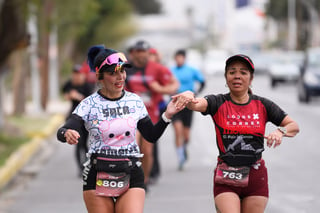 21K y 5K El Siglo de Torreón

21K y 5K El Siglo de Torreón 21K23SIGLO

Medio maratón 21K y 5K de El Siglo de Torreón

corredor, corredores, corredora, corredoras, running, runningirl El Siglo de Torreón, Torreón Coahuila, México

El Siglo de Torreón, Torreón, Coahuila, México, Atletismo