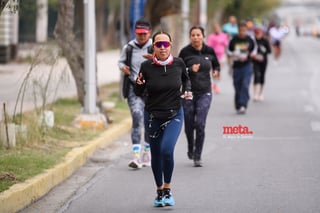 21K y 5K El Siglo de Torreón

21K y 5K El Siglo de Torreón 21K23SIGLO

Medio maratón 21K y 5K de El Siglo de Torreón

corredor, corredores, corredora, corredoras, running, runningirl El Siglo de Torreón, Torreón Coahuila, México

El Siglo de Torreón, Torreón, Coahuila, México, Atletismo