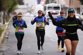 21K y 5K El Siglo de Torreón

21K y 5K El Siglo de Torreón 21K23SIGLO

Medio maratón 21K y 5K de El Siglo de Torreón

corredor, corredores, corredora, corredoras, running, runningirl El Siglo de Torreón, Torreón Coahuila, México

El Siglo de Torreón, Torreón, Coahuila, México, Atletismo