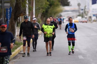 21K y 5K El Siglo de Torreón

21K y 5K El Siglo de Torreón 21K23SIGLO

Medio maratón 21K y 5K de El Siglo de Torreón

corredor, corredores, corredora, corredoras, running, runningirl El Siglo de Torreón, Torreón Coahuila, México

El Siglo de Torreón, Torreón, Coahuila, México, Atletismo