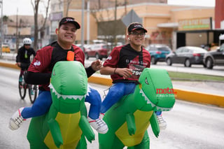 21K y 5K El Siglo de Torreón

21K y 5K El Siglo de Torreón 21K23SIGLO

Medio maratón 21K y 5K de El Siglo de Torreón

corredor, corredores, corredora, corredoras, running, runningirl El Siglo de Torreón, Torreón Coahuila, México

El Siglo de Torreón, Torreón, Coahuila, México, Atletismo