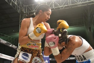 'La Cobrita' Luna derrota ampliamente a la argentina 'La Negra' Taborda 'La Cobrita' Luna derrota ampliamente a la argentina 'La Negra' Taborda