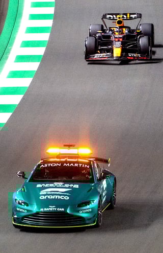 Jeddah (Saudi Arabia), 19/03/2023.- Mexican driver Sergio Perez of Red Bull Racing follows the safety car during the Formula One Grand Prix of Saudi Arabia at the Jeddah Corniche Circuit, Saudi Arabia, 19 March 2023. (Fórmula Uno, Arabia Saudita) EFE/EPA/STR
