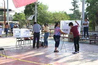 Este domingo 4 de junio, inició el proceso electoral con una copiosa participación ciudadana en las casillas electorales que se instalaron en distintos puntos de Torreón para la renovación de la gubernatura de Coahuila y del Congreso local.