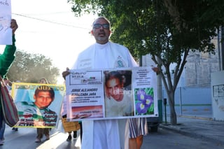Marchan por los desaparecidos en Torreón