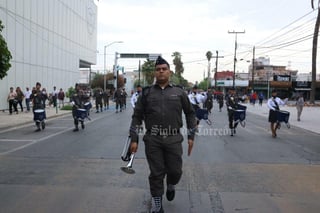 Este 16 de septiembre, se realizó el desfile cívico militar conmemorativo del 213 Aniversario de la Independencia de México en Torreón, el cual tuvo una duración de una hora y 10 minutos, reportando saldo blanco.