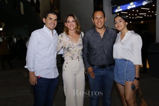 -Bernardo, Ana Tere, Agustín y Andrea.