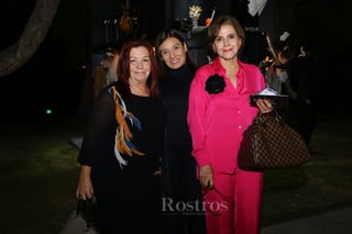 Blanca Ramírez, Anilú de Juárez y Mayela González.