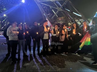 Se unen activistas y miembros LGBTI de La Laguna a Velada tras la muerte de magistrade Ociel Baena