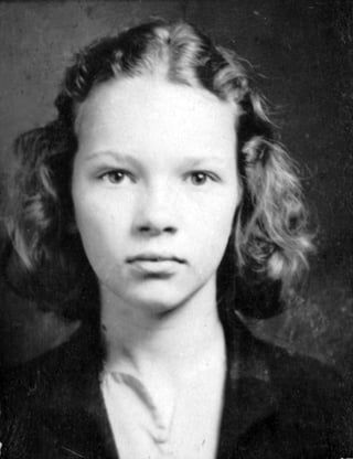 - (United States), 19/11/2023.- (FILE) An undated handout photo made available by the Jimmy Carter Library shows Eleanor Rosalynn Carter (née Smith), at age 12, (issued 19 November 2023). According to the Carter Center former US First Lady Rosalynn Carter has died aged 96 at her home in Plains, Georgia on 19 November 2023. EFE/EPA/JIMMY CARTER LIBRARY / HANDOUT HANDOUT EDITORIAL USE ONLY/NO SALES HANDOUT EDITORIAL USE ONLY/NO SALES
