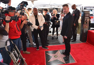 Macaulay Culkin recibe su estrella en el Paseo de la Fama de Hollywood