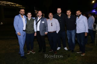 -Jorge Gidi, Francisco Rebollo, Juan Carlos Ficachi, Alejandro Montes, Adolfo de la Torre y Billy Ayala.