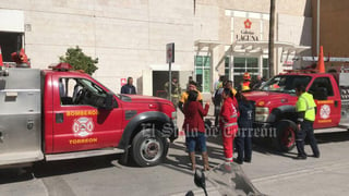 Conato de incendio en el centro comercial Galerías Laguna de Torreón. Fue necesario evacuar a los presentes, pero la situación fue controlada.