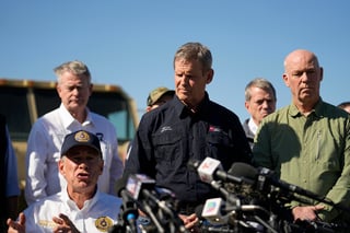 Coalición de gobernadores republicanos respaldan a Texas en 'defensa fronteriza'